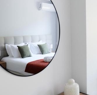 Machico Appartement | New 3 Bedroom Luxury Family Apartment - Airco, King Size Beds, Fully equipped kitchen, Balcony, Washingmachine, 2 bathrooms, Free parking, Fast Internet, 142m2