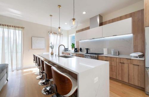 Near West Side Appartement | New 3Bed 3Bath Condo with Parking by United Center