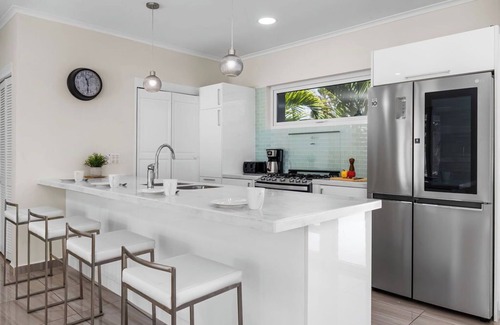Esmeralda Villa | NEW 3BR 3BA Villa w/ Modern Decor and Private Pool