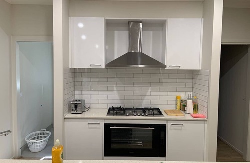 Clyde Maison | New 4.5 BR Modern Home @Clyde