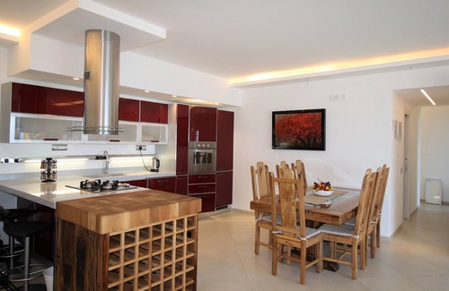 Marina di Zambrone Villa | Villa neuve de 4 chambres à Zambrone - Vues panoramiques spectaculaires sur la mer à 180 degrés.