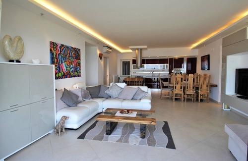 Marina di Zambrone Villa | Villa neuve de 4 chambres à Zambrone - Vues panoramiques spectaculaires sur la mer à 180 degrés.
