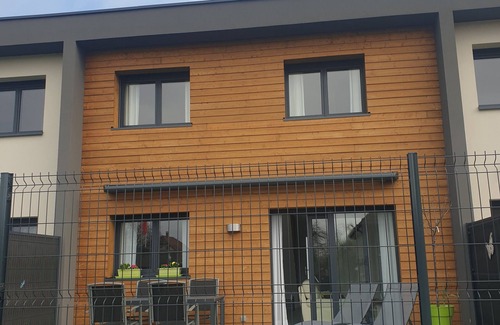 Ostheim Maison | New 4-person gîte, private parking and garden, 10 minutes from Colmar