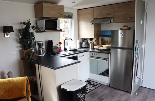 Oostkapelle Chalet De Ski | New! 4 persons vacation chalet on a family campsite in Oostkapelle.