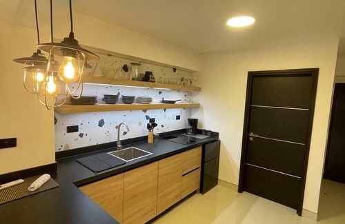 Margarita Island Appartement | New 4 star apartment in prime location (2025), Just a few steps away from Bars, Restaurants, Shoppin