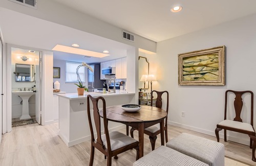 Westfield Maison | New! 5 mins to Dt | 30 day Rental | Tarrytown!
