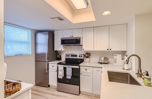 Westfield Maison | New! 5 mins to Dt | 30 day Rental | Tarrytown!