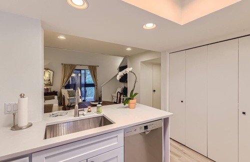 Westfield Maison | New! 5 mins to Dt | 30 day Rental | Tarrytown!