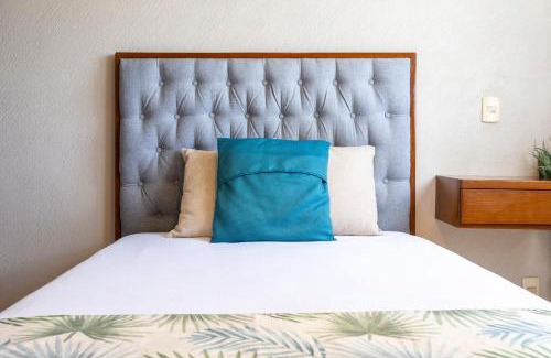 Puente del Mar Appartement | New Acapulco Retreat Garden Pool & Gym