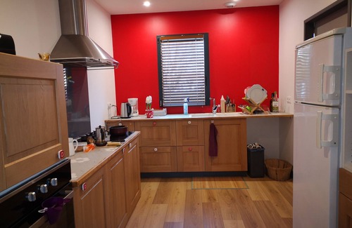 Saint-Hilaire-la-Palud Maison | Maison bois, climatisée, acces PMR, 400 € min, calme, au cœur du Marais poitevin