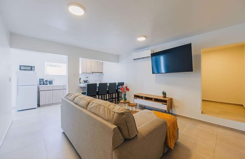 Paradera Appartement | NEW- Amazing Ocean & Sunrise View Home w/Pool