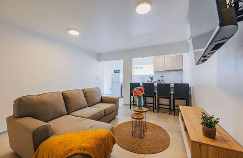 Paradera Appartement | NEW- Amazing Ocean & Sunrise View Home w/Pool