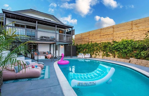 Golden Hill Maison | *NEW* Amazing Paradiso Urbano – POOL;SPA;GAMEROOM!