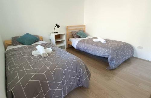 Baulkham Hills Maison | New and Cozy 2 Bedrooms Granny Flat with Aircon & Pool
