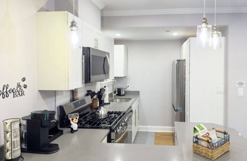 Fitchburg Appartement | New and Modern 3 B- 5 min FSU - 15 min Wachusett's