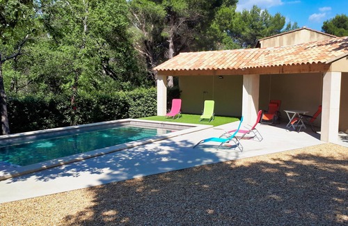 Faucon Villa | Villa récente avec piscine privée et chauffée sur les hauteurs de Faucon