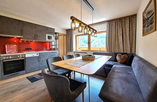 Ehrwald Appartement | New Apart at the Zugspitze with spa, hot tub, barbecue area, beautiful outdoor area...