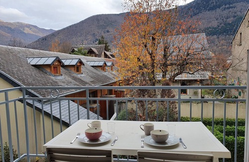 Bagneres-de-Luchon Appartement | Joli Appartement Dans Résidence Fermée Avec Parking Privé