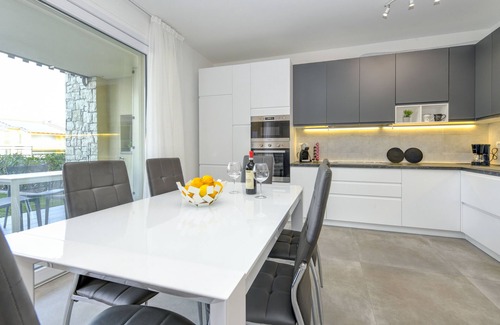Montioni Appartement | New apartment in residence with swimming pool 10 minutes from Gardaland Lazise