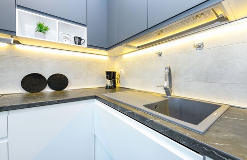 Montioni Appartement | New apartment in residence with swimming pool 10 minutes from Gardaland Lazise