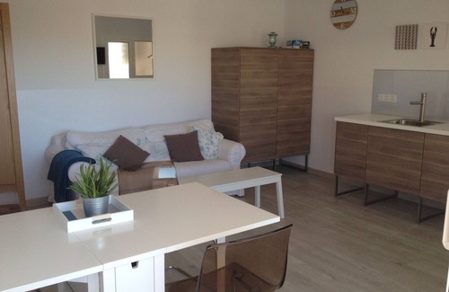 Sitges Town Center Appartement | New apartment in the centre of Sitges, WiFi, swimming pool, balcony, parking