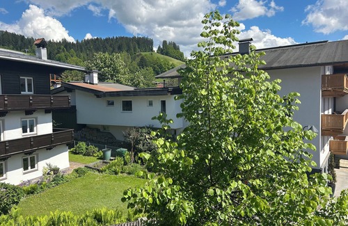 Hopfgarten Markt Appartement | New apartment with 2 bedrooms in Hopfgarten directly next to the gondola