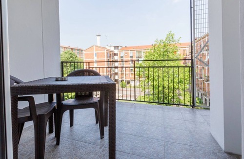 Gallaratese Appartement | NOUVEAU! Appartement T3 X6 avec WIFI, métro M1!