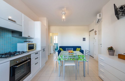 Marotta Appartement | NEW! Apt 5 min from the sea with Terrace & Parking