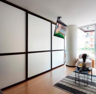 Laureles Appartement | New Apt w private Jacuzzi & AC