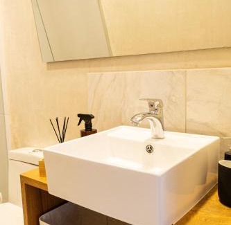 Laureles Appartement | New Apt w private Jacuzzi & AC