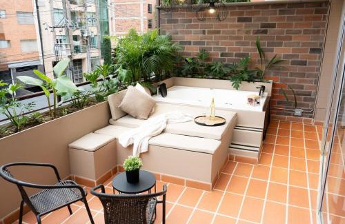 Laureles Appartement | New Apt w private Jacuzzi & AC