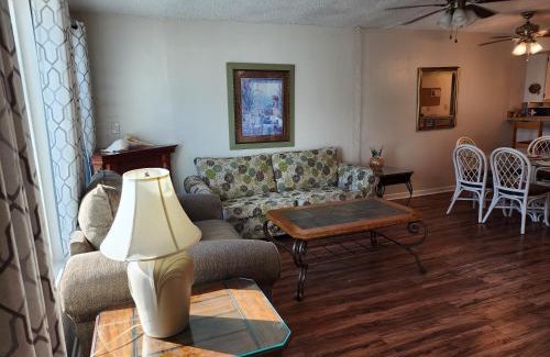 Sunnyside Maison | New Balcony at The Shores 101! Beach Front Townhouse! Gulf View Property!