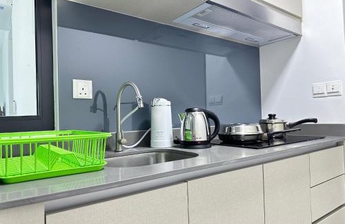 Simpang Ampat Appartement | NEW Batu Kawan 2Bedroom Suite near IKEA-Columbia Asia Hospital-BKIP-UOW Kdu
