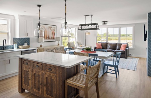 Salisbury Beach Copropriété | NEW Beachside Bungalow - 5Bd - Sunset View