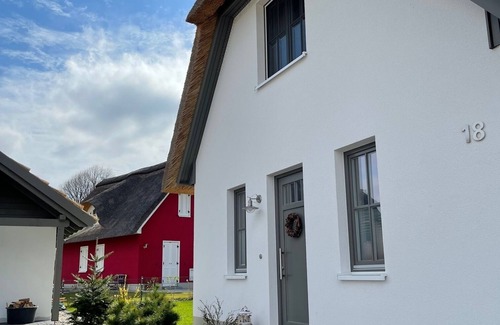 Boiensdorf Maison | New! Beautiful thatched house in an idyllic location!