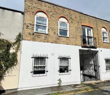 Holloway Appartement | *NEW* Beautiful 2 Bedroom House in Central Location