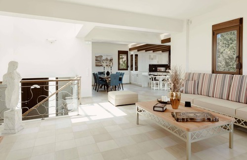 Gerani Villa | Villa neuve! 1 km de la plage, 100 m du restaurant et 7 km de la ville de Réthymnon!