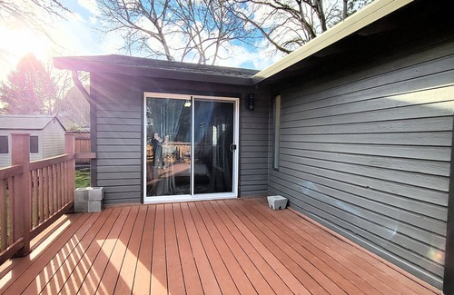 Beaverton Maison | NEW!Beaverton Haven with yard; Pets Allowed