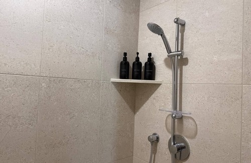 Downtown Tucson Hôtel | Strawberry Suite at the Unicorn Zebra