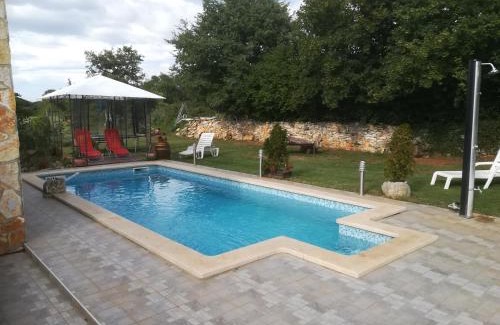 Pinezici Appartement | New brend app Matija