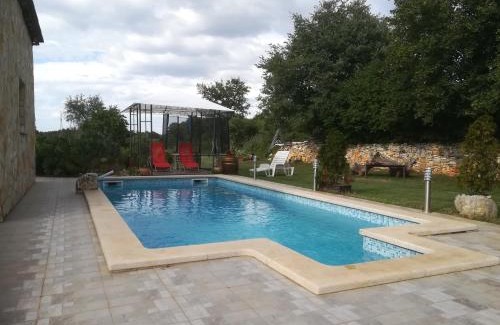 Pinezici Appartement | New brend app Matija