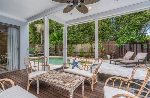 New Brighton Appartement | New Brighton Beach House - walk to beach