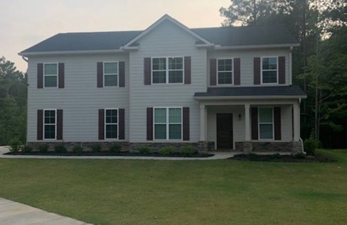 Appling Maison | New Build Cozy & Quiet House with Distant views. Masters Rental
