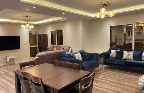 Ash-Shruq Appartement | New Cairo Luxurious Apartment w/ Wide Garden View