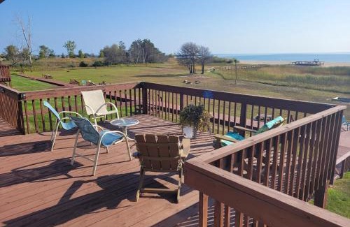 Oscoda Maison | New! Carpe Diem 365 - Very Cute Lakefront Condo!