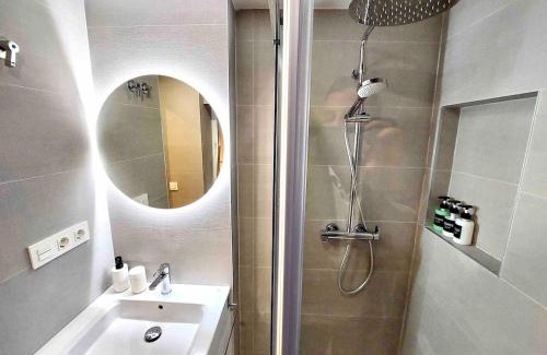 La Goleta Appartement | New CarreterIa 51 Apart Historic Center