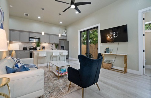 St. Johns Maison | New & Central 2BR Home w/Patio