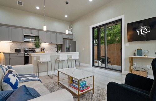 St. Johns Maison | New & Central 2BR Home w/Patio