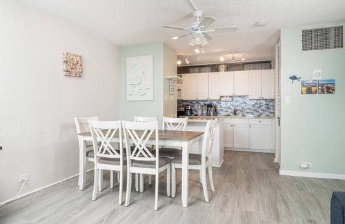 Green Cay Plantation Copropriété | New centrally located 2BR/2BA condo gated community with 2 pools & pickleball!