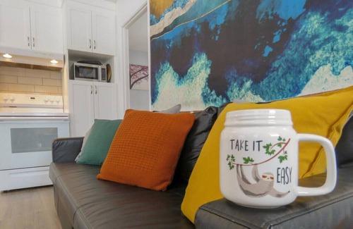 Saint-Tite-des-Caps Chalet De Ski | New! Chalet with spa in the forest- Nature awaits!